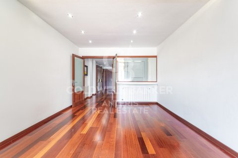 Apartment à vendre à Barcelona, Espagne, 2 chambres, 121 m2 No. 178702 - photo 9