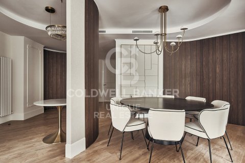 Apartment à vendre à Madrid, Espagne, 5 chambres, 315 m2 No. 178697 - photo 11