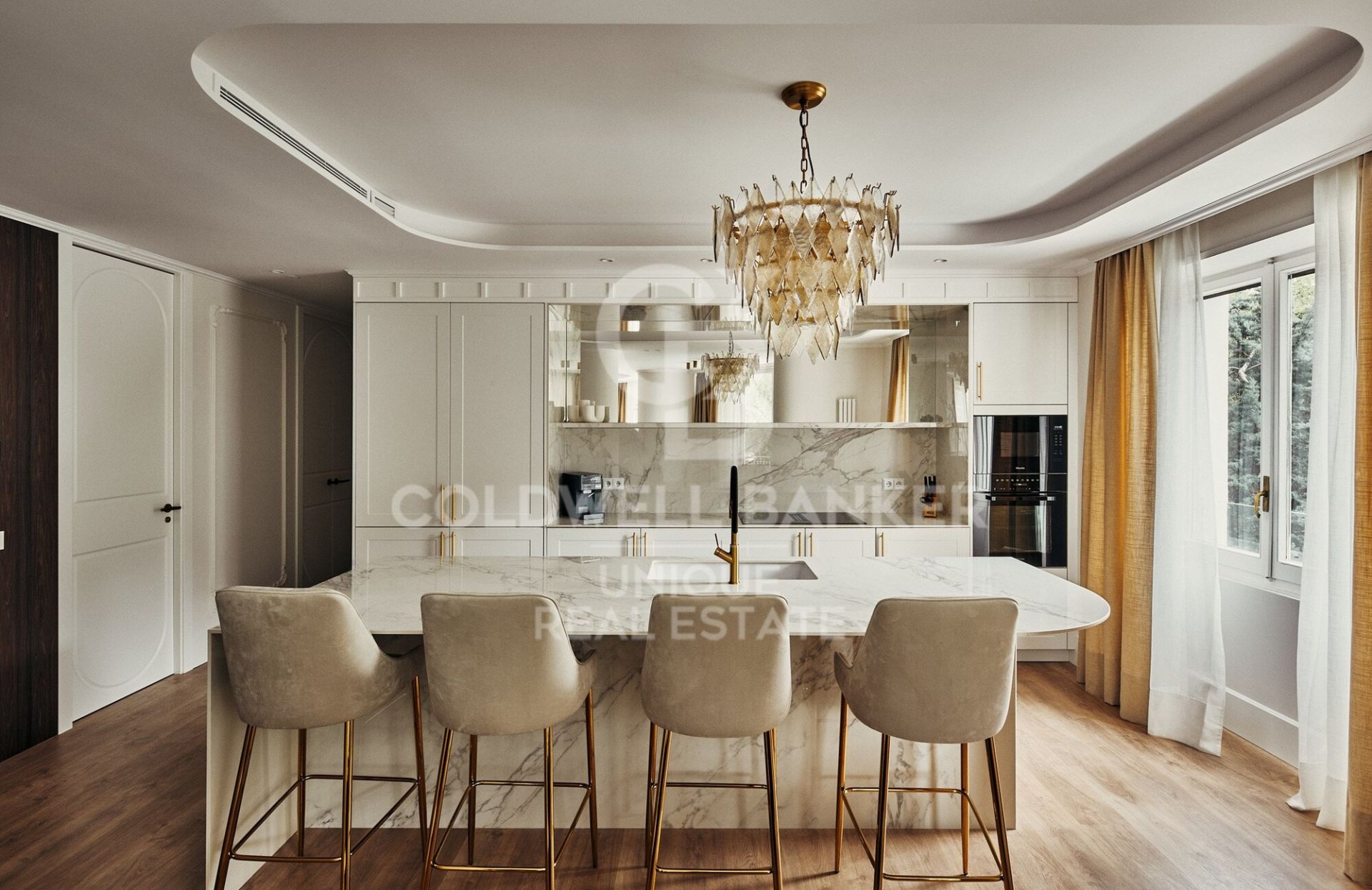 Dzīvoklis Madrid, Spānijā 5 istabas, 315 m2 Nr. 178697
