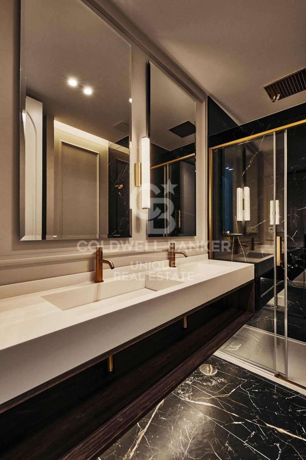Dzīvoklis Madrid, Spānijā 5 istabas, 315 m2 Nr. 178697