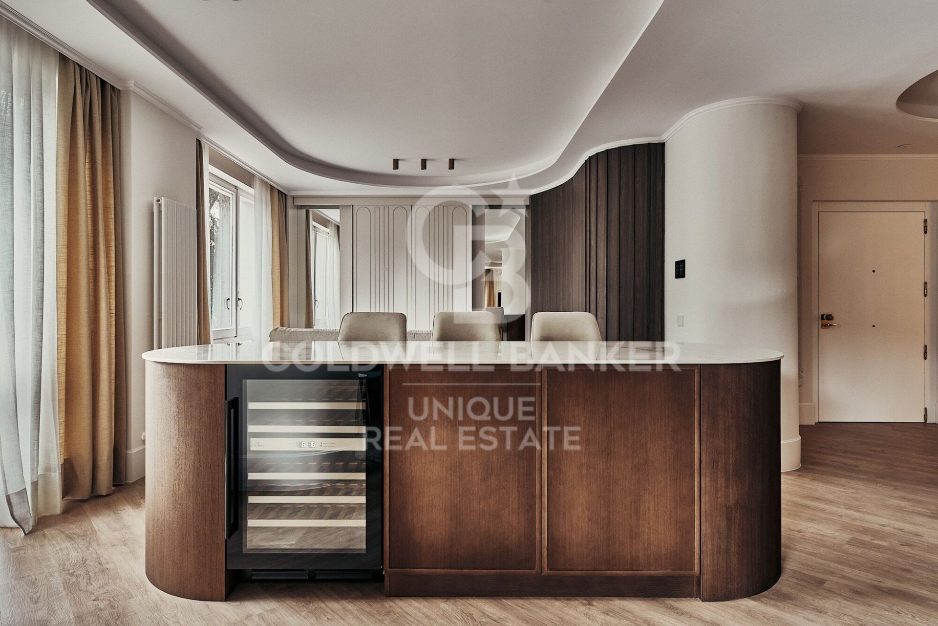 Dzīvoklis Madrid, Spānijā 5 istabas, 315 m2 Nr. 178697