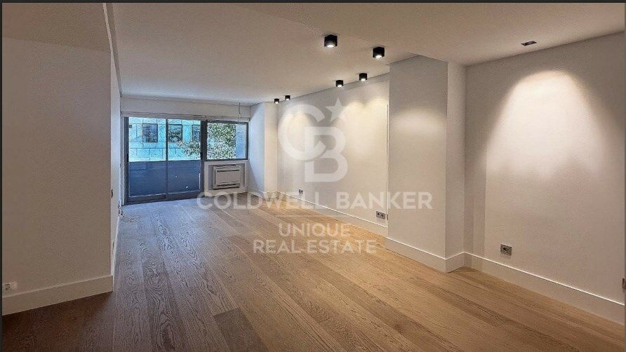 Appartamento a Madrid, Spagna 2 camere da letto, 136 mq. N° 178699