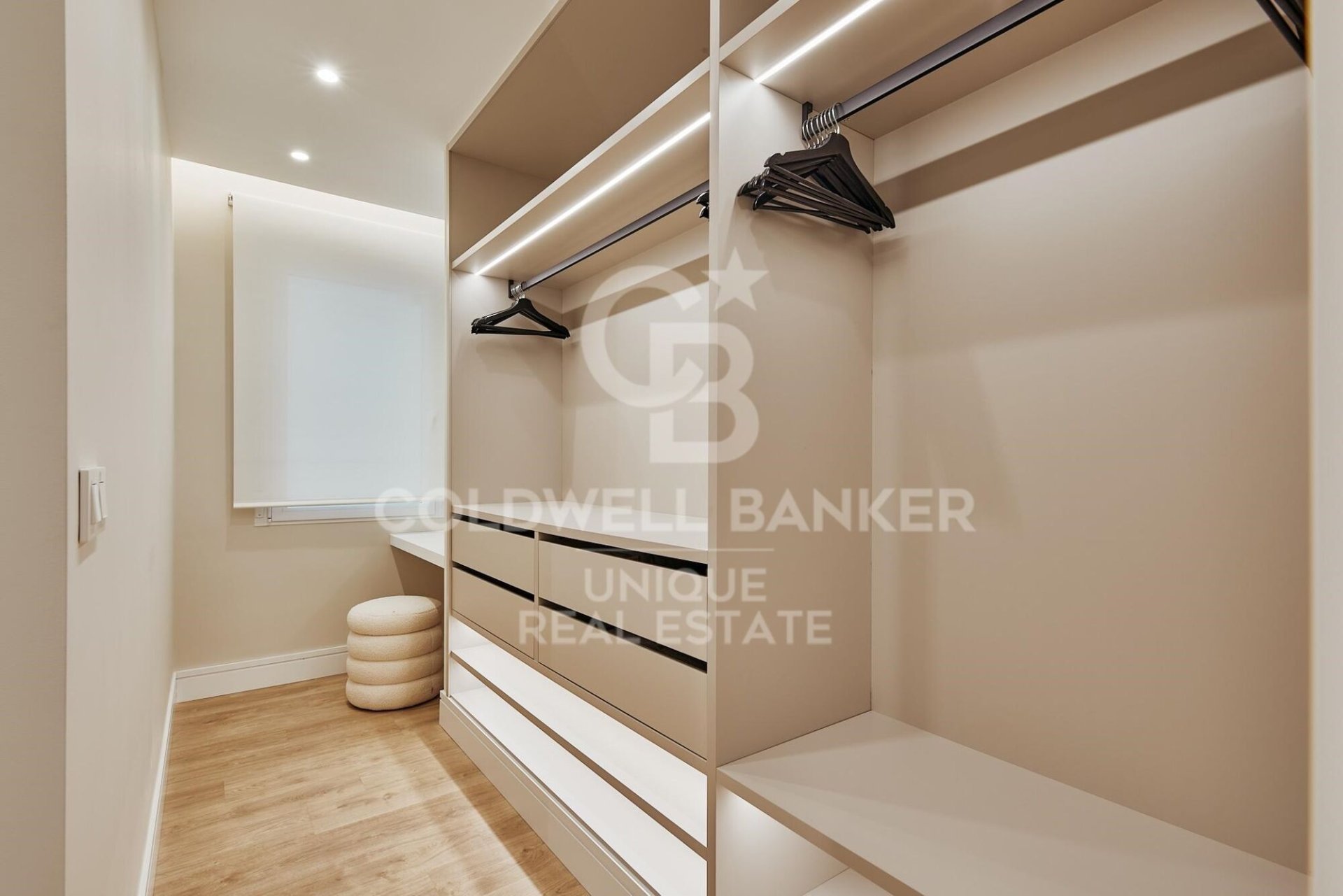 Appartamento a Madrid, Spagna 3 camere da letto, 166 mq. N° 178700