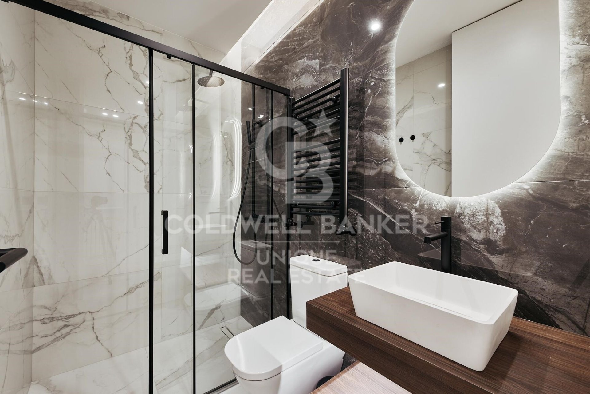 Appartamento a Madrid, Spagna 3 camere da letto, 166 mq. N° 178700