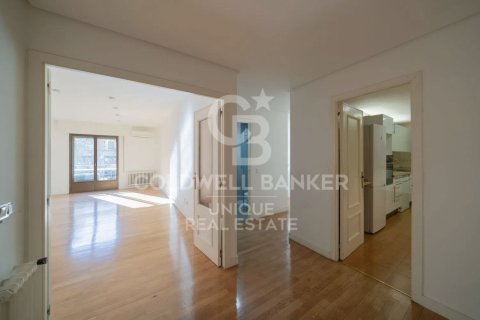 Apartment à vendre à Madrid, Espagne, 4 chambres, 192 m2 No. 178698 - photo 4