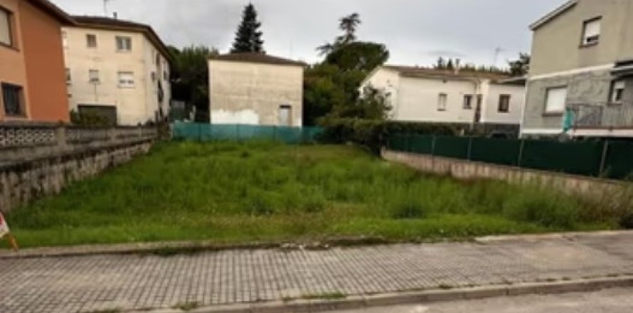 Tontti Caldes de Malavella, Girona, Espanja 355 m2 No. 185983