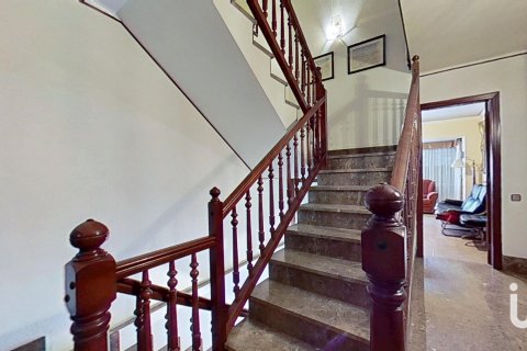 Casa in vendita a Lleida, Spagna 7 camere da letto, 447 mq. N° 185980 - foto 5