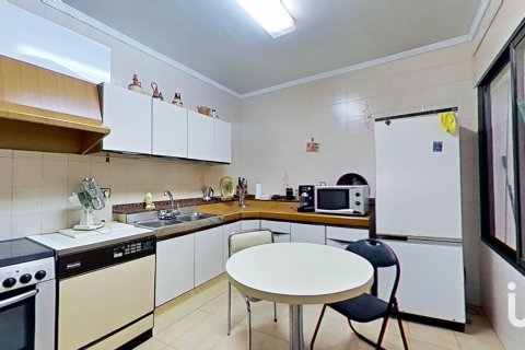 Casa in vendita a Lleida, Spagna 7 camere da letto, 447 mq. N° 185980 - foto 8