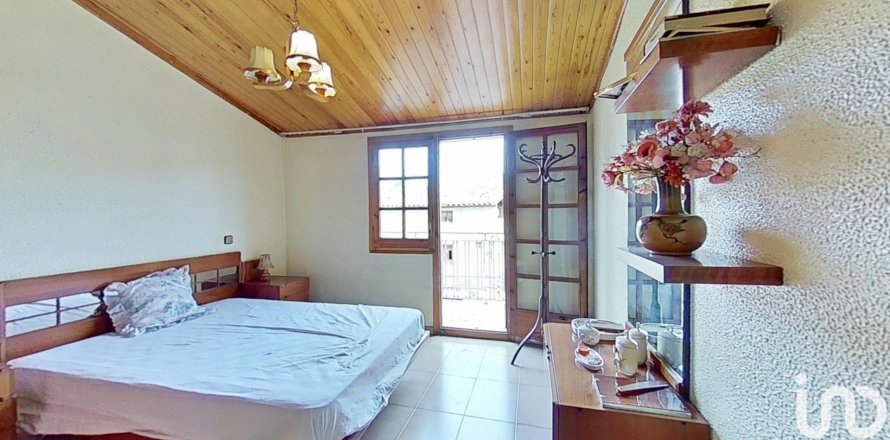 Casa a Lleida, Spagna 7 camere da letto, 447 mq. N° 185980