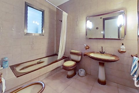 Casa in vendita a Lleida, Spagna 7 camere da letto, 447 mq. N° 185980 - foto 21