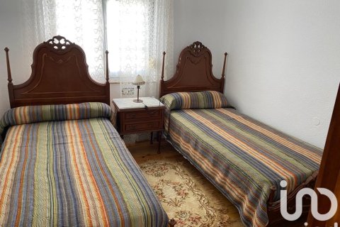 Продажа виллы в Ла-Пола-де-Гордон, Леон, Испания 4 спальни, 324м2 №185979 - фото 3