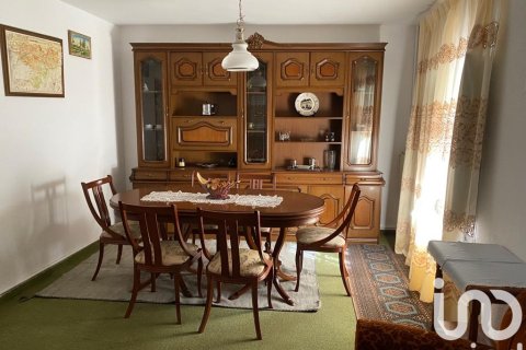 Продажа виллы в Ла-Пола-де-Гордон, Леон, Испания 4 спальни, 324м2 №185979 - фото 9