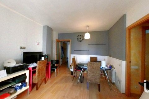 Apartment for sale in El Vendrell, Tarragona, Spain 3 bedrooms, 95 sq.m. No. 185978 - photo 2