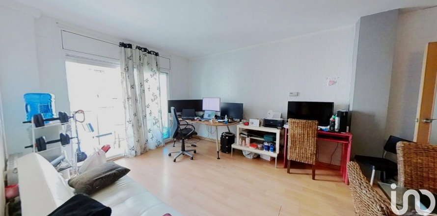 Apartment in El Vendrell, Tarragona, Spain 3 bedrooms, 95 sq.m. No. 185978