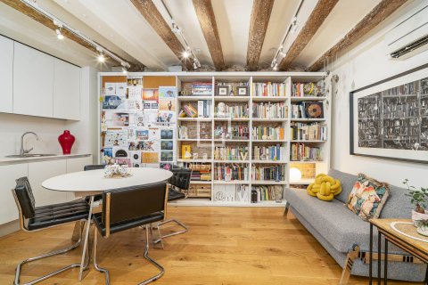 Apartamento en venta en Barcelona, España 1 dormitorio, 47 m2 No. 192569 - foto 4