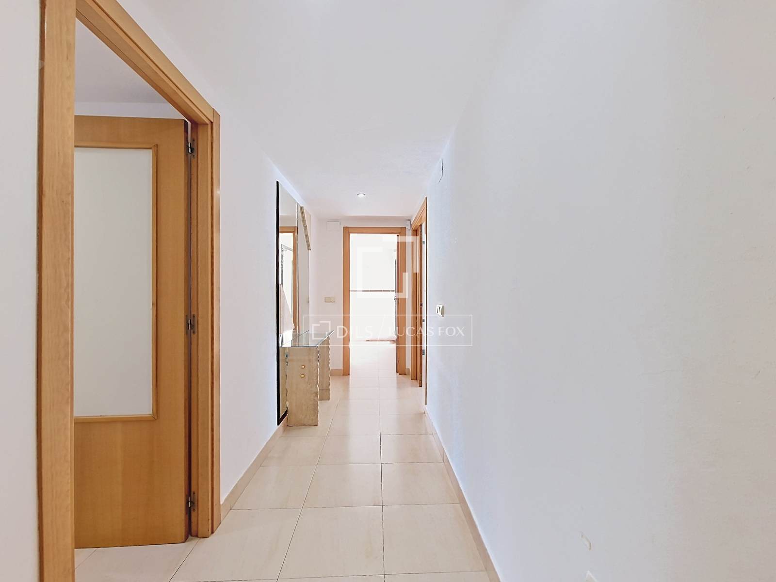Apartament w Cubelles, Barcelona, Hiszpania 4 sypialnie, 119 mkw. nr 192570