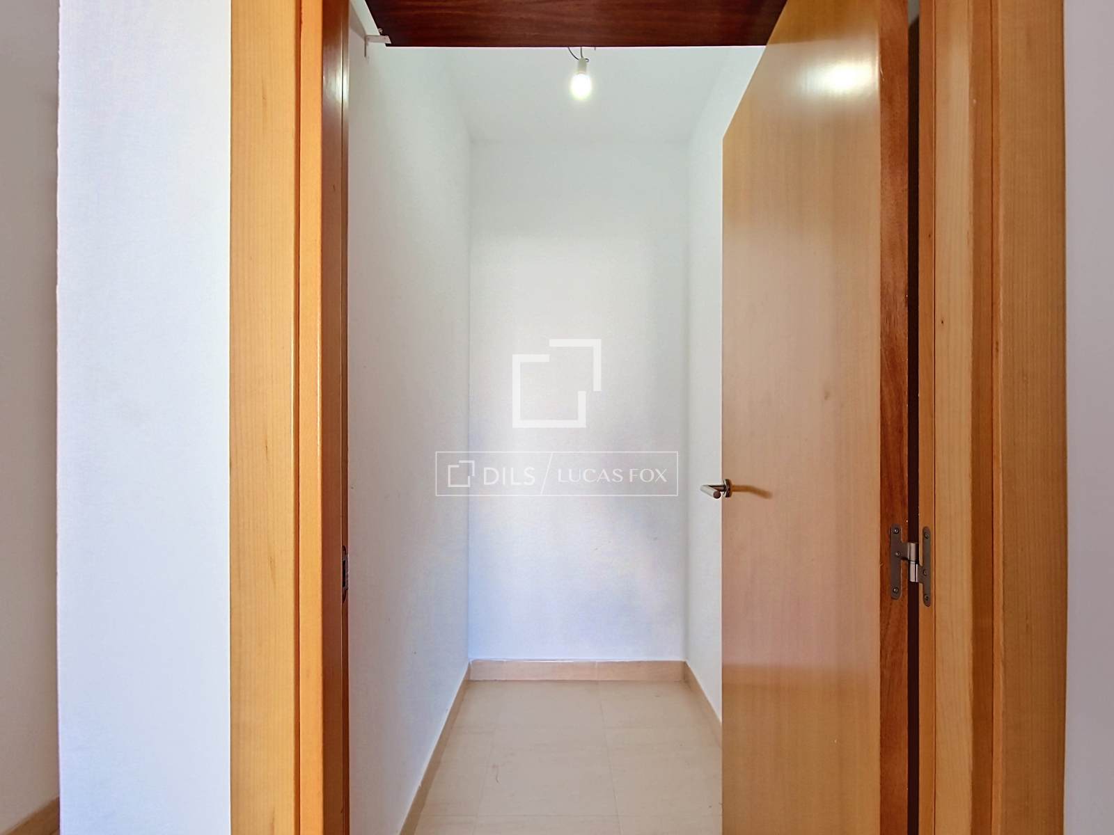 Apartament w Cubelles, Barcelona, Hiszpania 4 sypialnie, 119 mkw. nr 192570