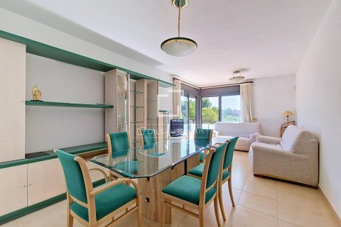 Apartamento en Cubelles, Barcelona, España 4 dormitorios, 119 m2 No. 192570