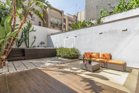 Apartamento en venta en Barcelona, España 2 dormitorios, 112 m2 No. 192567 - foto 2
