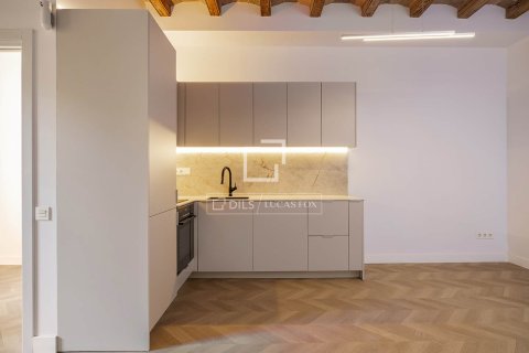 Apartamento en venta en Barcelona, España 2 dormitorios, 78 m2 No. 192571 - foto 3