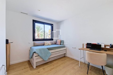 Apartamento en venta en Vilanova i la Geltrú, Barcelona, España 2 dormitorios, 74 m2 No. 192568 - foto 24