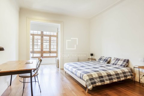 Apartamento en venta en Barcelona, España 3 dormitorios, 152 m2 No. 192573 - foto 22