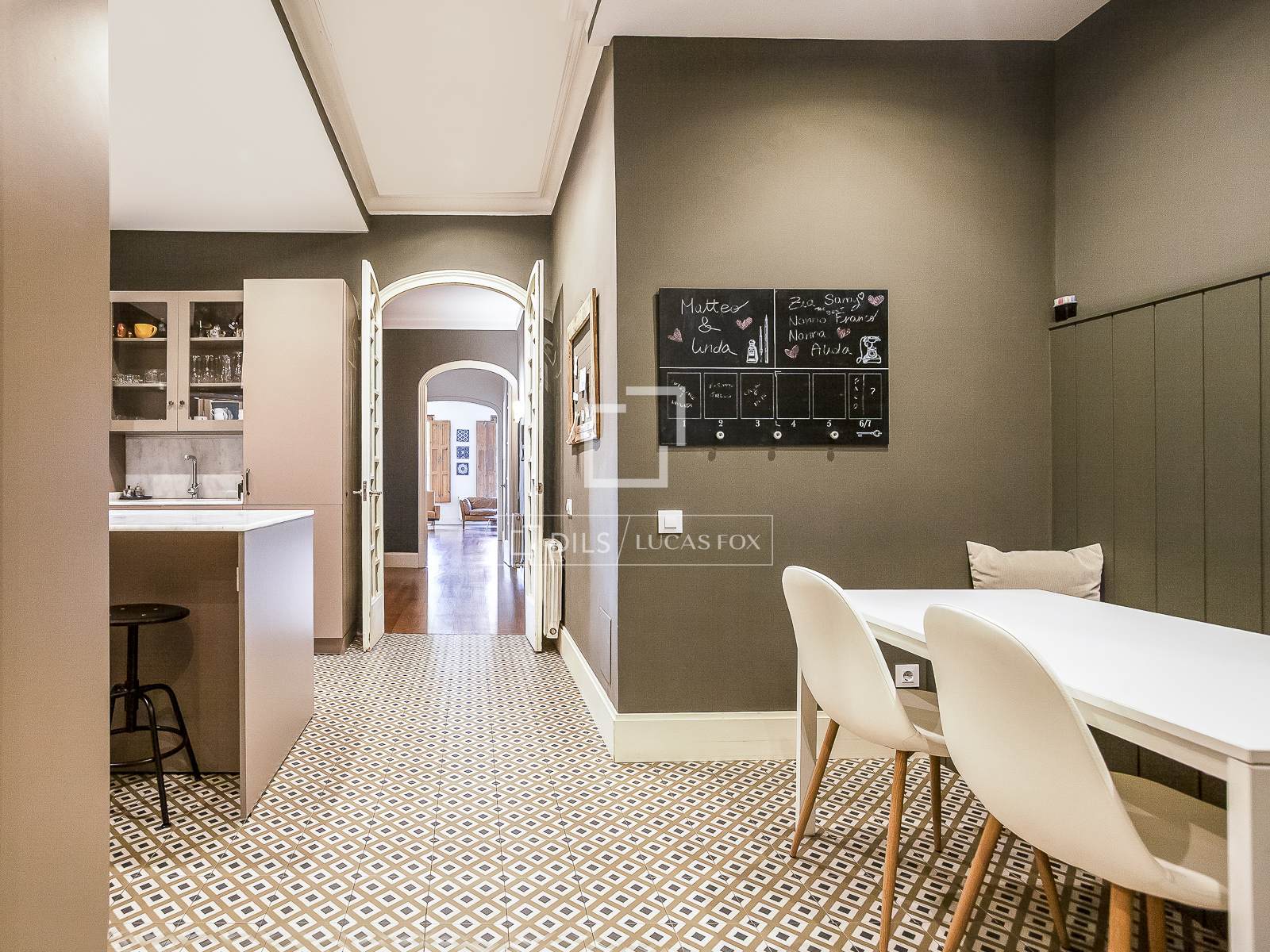 Apartament w Barcelona, Hiszpania 3 sypialnie, 152 mkw. nr 192573