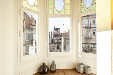 Apartamento en venta en Barcelona, España 3 dormitorios, 152 m2 No. 192573 - foto 2