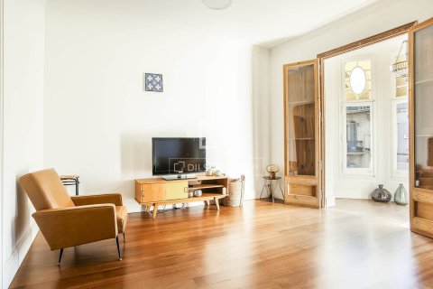 Apartamento en venta en Barcelona, España 3 dormitorios, 152 m2 No. 192573 - foto 3