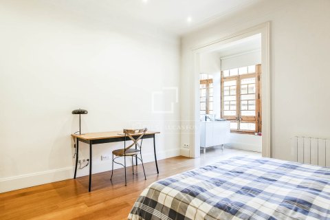 Apartamento en venta en Barcelona, España 3 dormitorios, 152 m2 No. 192573 - foto 24