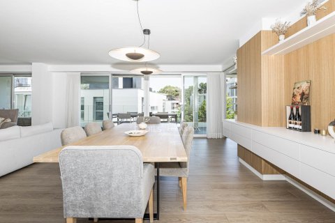 Apartamento en venta en Sant Cugat del Vallès, Barcelona, España 5 dormitorios, 235 m2 No. 192572 - foto 6