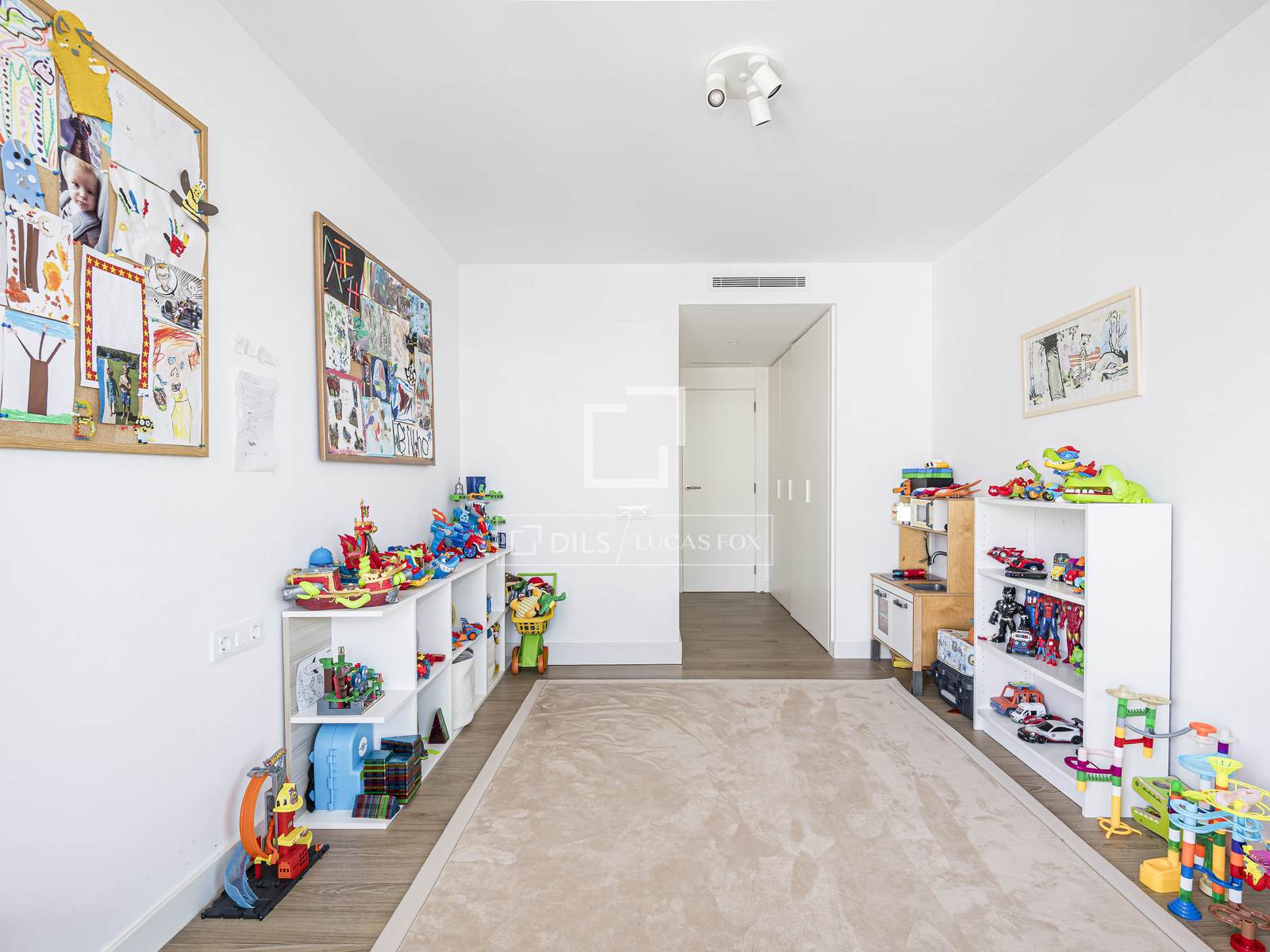 Apartment à Sant Cugat Del Valles, Barcelona, Espagne 5 chambres, 235 m2 No. 192572