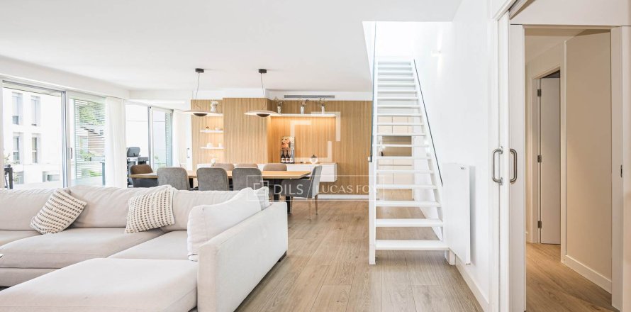 Apartamento en Sant Cugat del Vallès, Barcelona, España 5 dormitorios, 235 m2 No. 192572