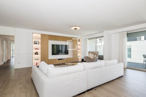 Apartamento en venta en Sant Cugat del Vallès, Barcelona, España 5 dormitorios, 235 m2 No. 192572 - foto 4