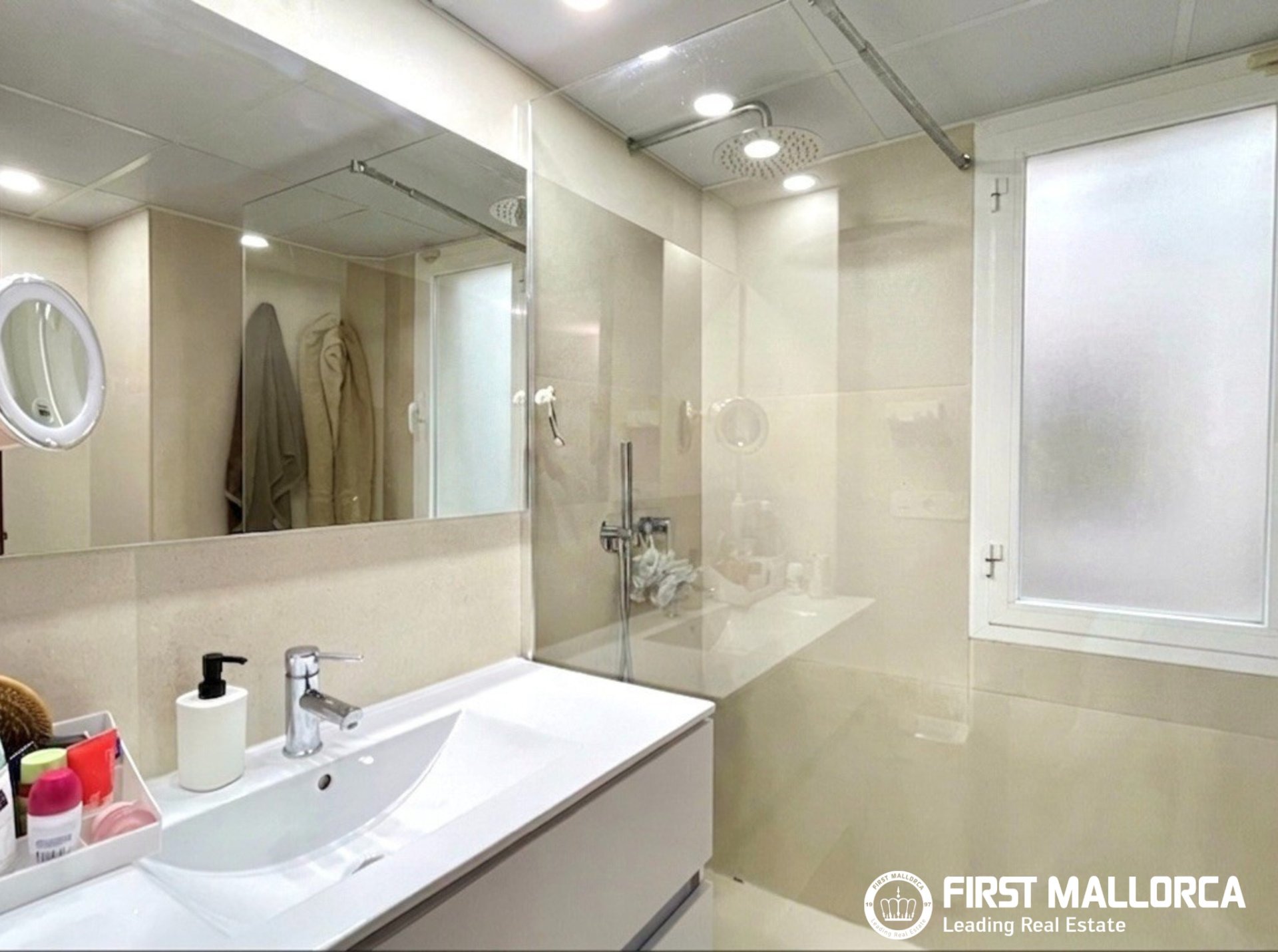 Apartamento en Bendinat, Mallorca, España 4 dormitorios, 150 m2 No. 171996