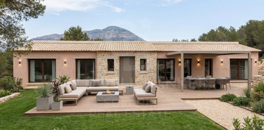 House in Javea, Alicante, Spain 5 bedrooms, 350 sq.m. No. 159158