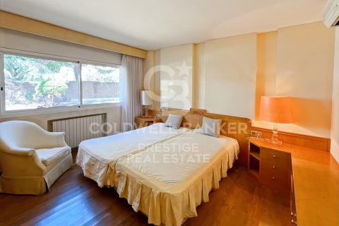 Villa for sale in Sitges, Barcelona, Spain 6 bedrooms, 760 sq.m. No. 159157 - photo 15