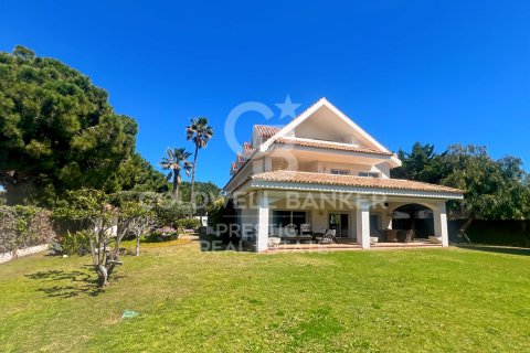 Villa for sale in Sitges, Barcelona, Spain 6 bedrooms, 760 sq.m. No. 159157 - photo 4