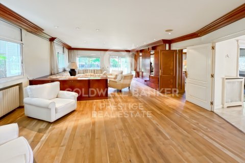 Villa for sale in Sitges, Barcelona, Spain 6 bedrooms, 760 sq.m. No. 159157 - photo 9