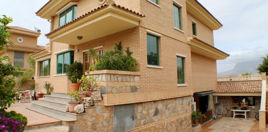 Villa Benidorm, Alicante, Spanien 6 sovrum, 600 kvm. Nr. 135671