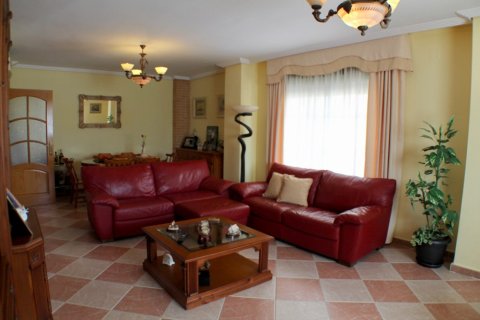 Villa till salu Benidorm, Alicante, Spanien 6 sovrum, 600 kvm. Nr. 135671 - foto 7