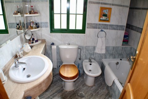 Villa till salu Benidorm, Alicante, Spanien 6 sovrum, 600 kvm. Nr. 135671 - foto 24