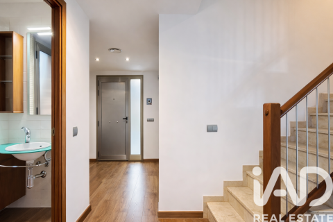 Townhouse for sale in Salou, Tarragona, Spain 4 bedrooms, 280 sq.m. No. 172832 - photo 12