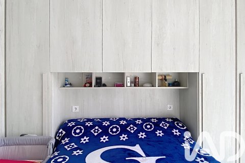 Apartamento en venta en Sant Cebrià de Vallalta, Barcelona, España 3 dormitorios, 70 m2 No. 172830 - foto 11