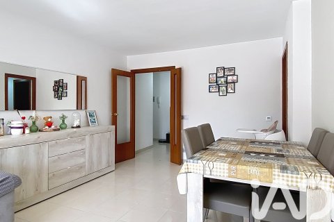 Apartamento en venta en Sant Cebrià de Vallalta, Barcelona, España 3 dormitorios, 70 m2 No. 172830 - foto 22