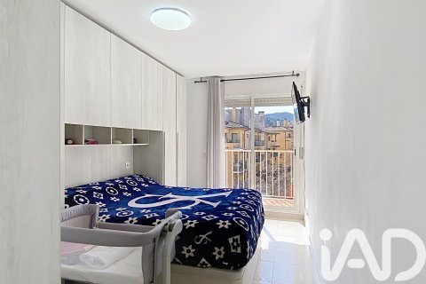 Apartamento en venta en Sant Cebrià de Vallalta, Barcelona, España 3 dormitorios, 70 m2 No. 172830 - foto 3