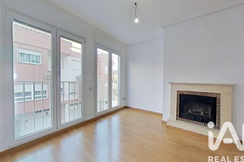 Apartamento en venta en Vila-real, Castellón, España 3 dormitorios, 120 m2 No. 172833 - foto 2