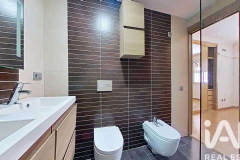 Apartamento en venta en Vila-real, Castellón, España 3 dormitorios, 120 m2 No. 172833 - foto 25