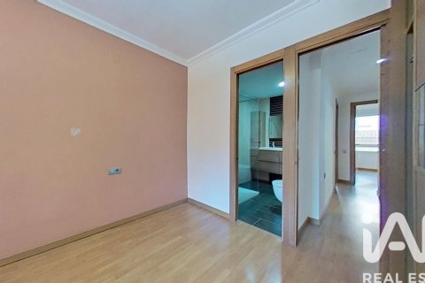 Apartamento en venta en Vila-real, Castellón, España 3 dormitorios, 120 m2 No. 172833 - foto 9