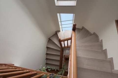 Townhouse à vendre à Barcelona, Espagne, 4 chambres, 211 m2 No. 172831 - photo 10